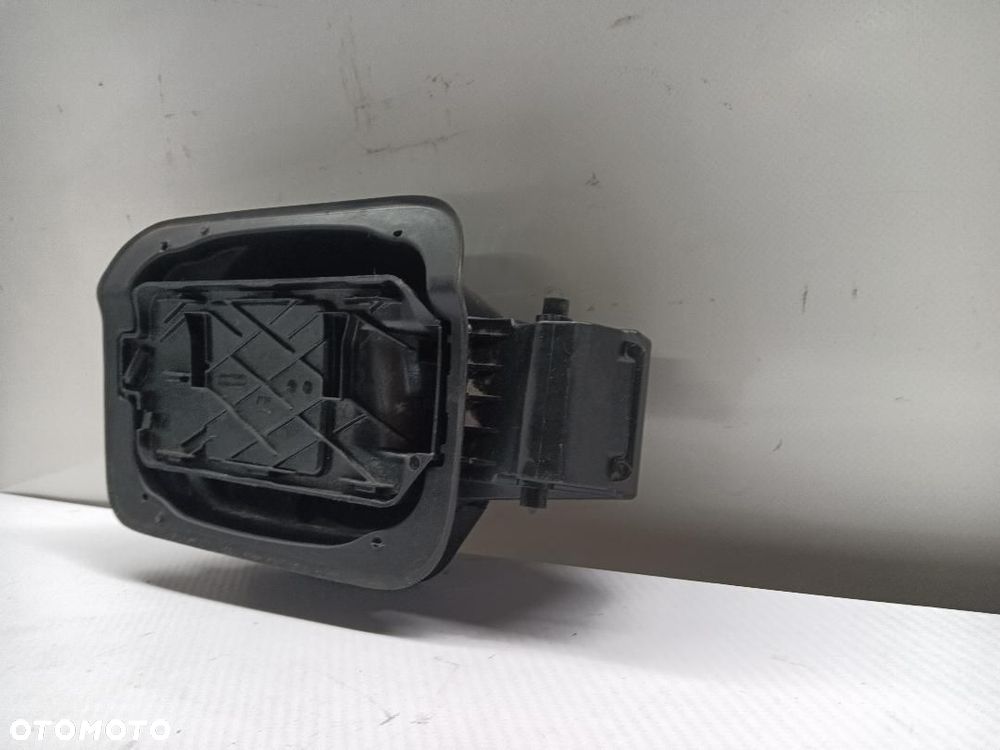 KLAPKA WLEWU PALIWA SKODA KAROQ 575809702 - 3