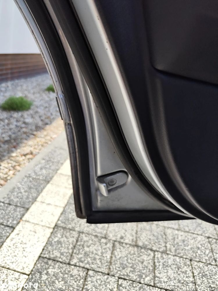 BMW Seria 5 530d Touring - 23