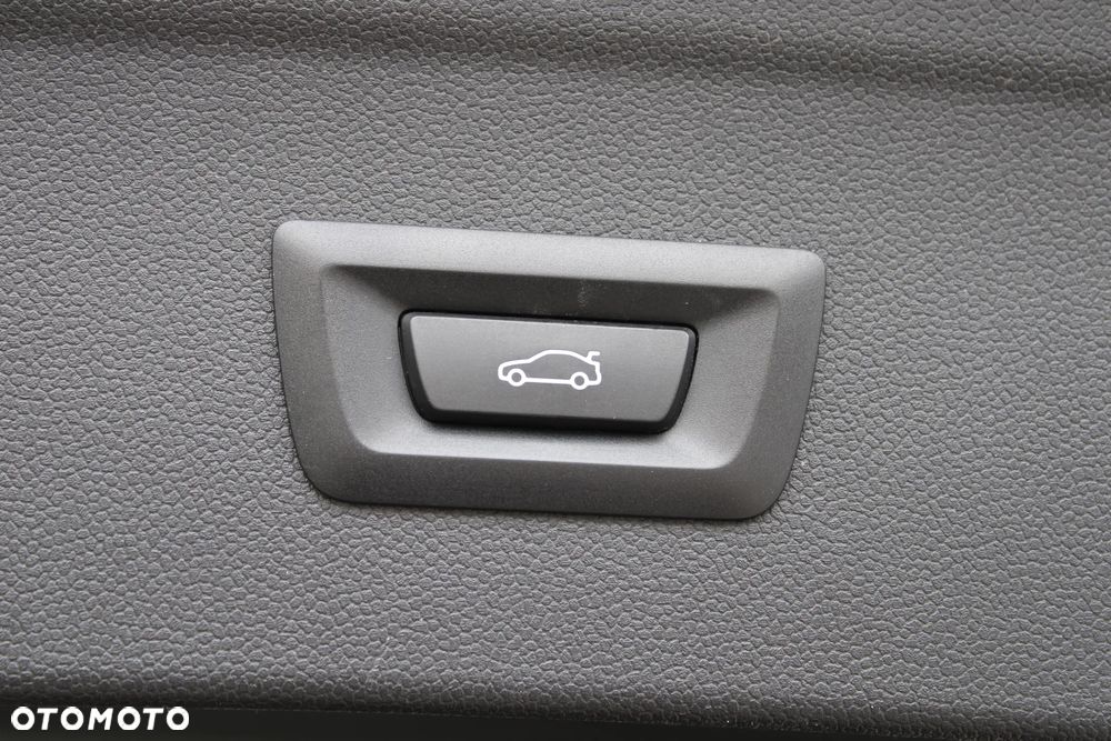 BMW iX xDrive40 76.6kWh - 33