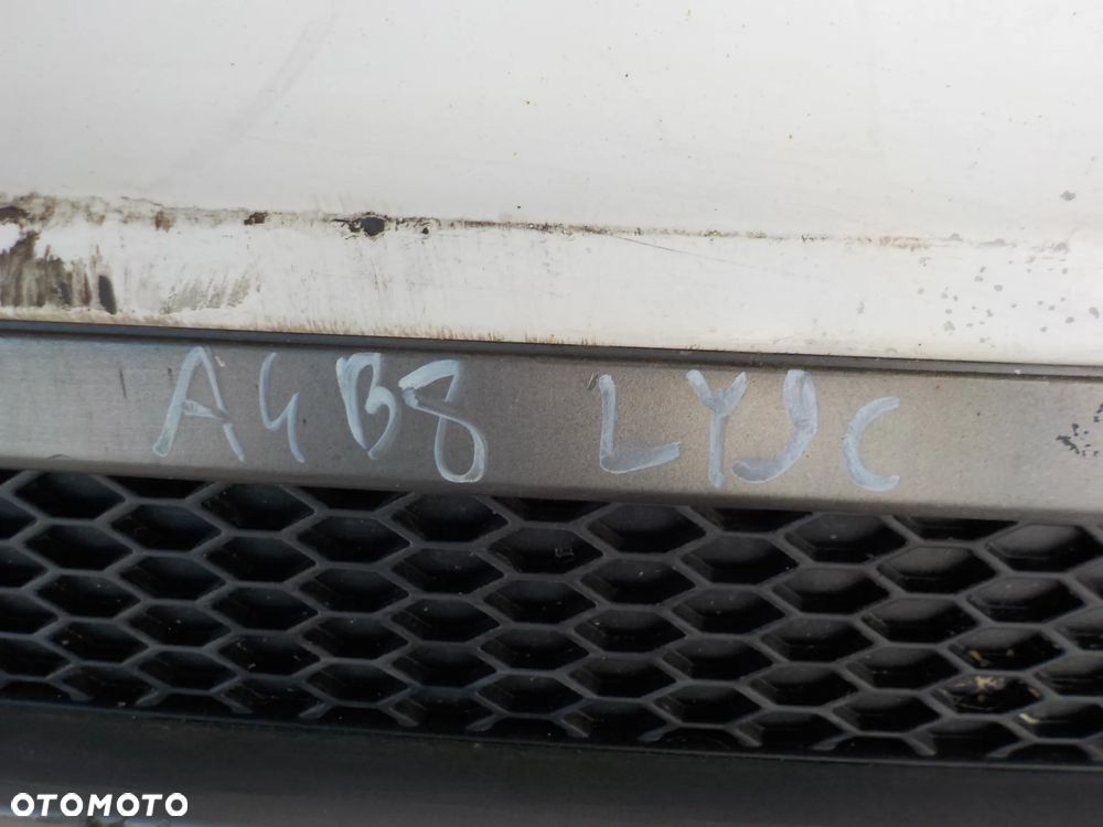 AUDI A4 B8 SEDAN S-LINE ZDERZAK TYŁ TYLNY LY9C - 15