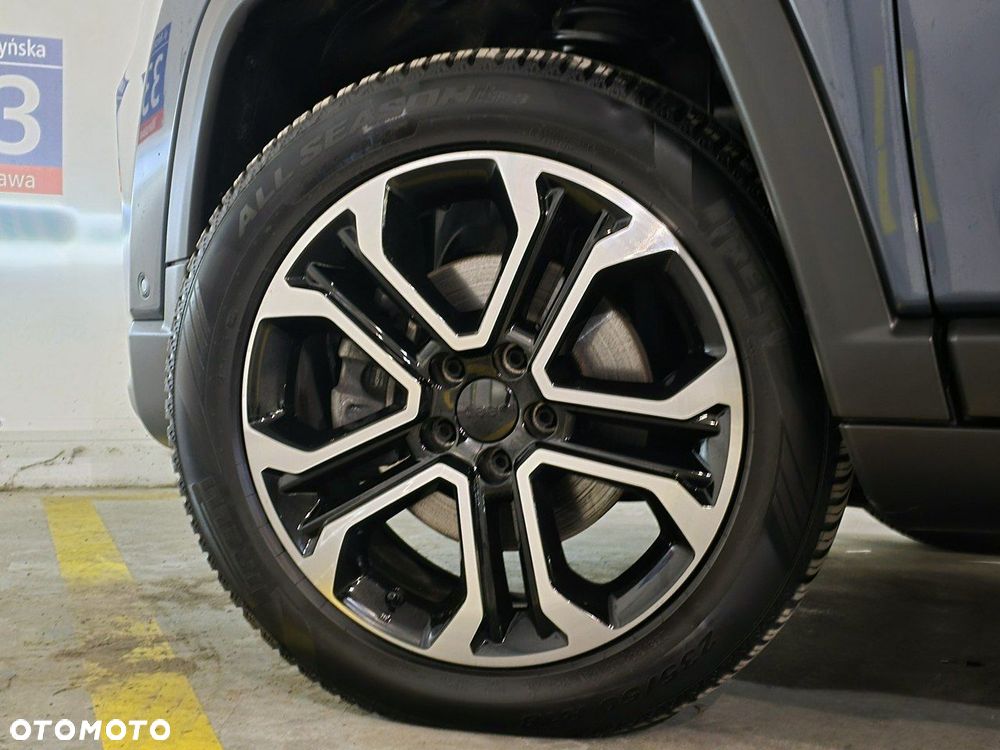 Jeep Compass - 10