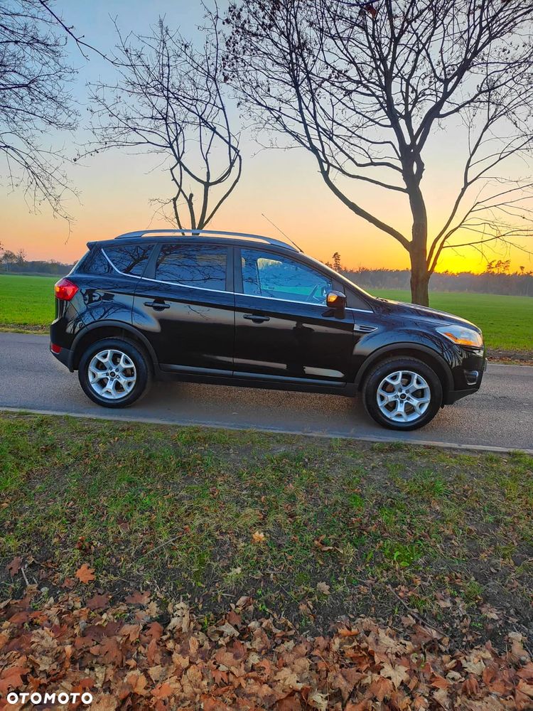 Ford Kuga 2.0 TDCi Titanium FWD - 4