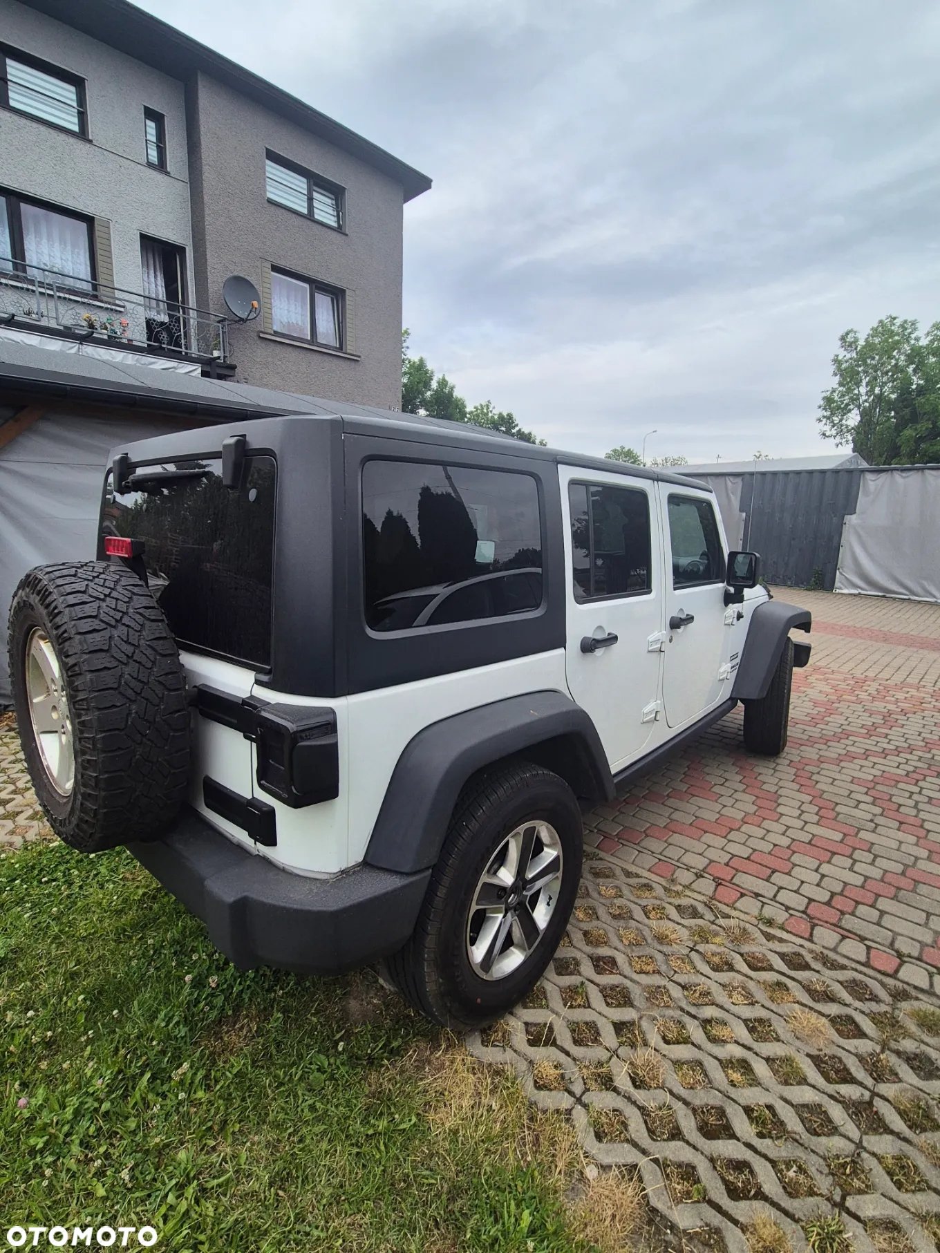 Jeep Wrangler - 4