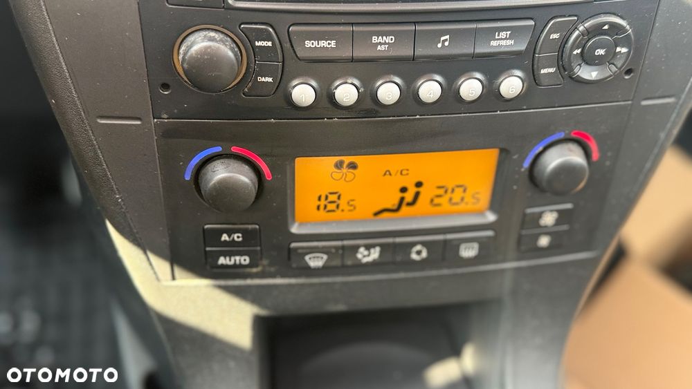 Citroën C3 1.6 HDi FAP Exclusive - 8