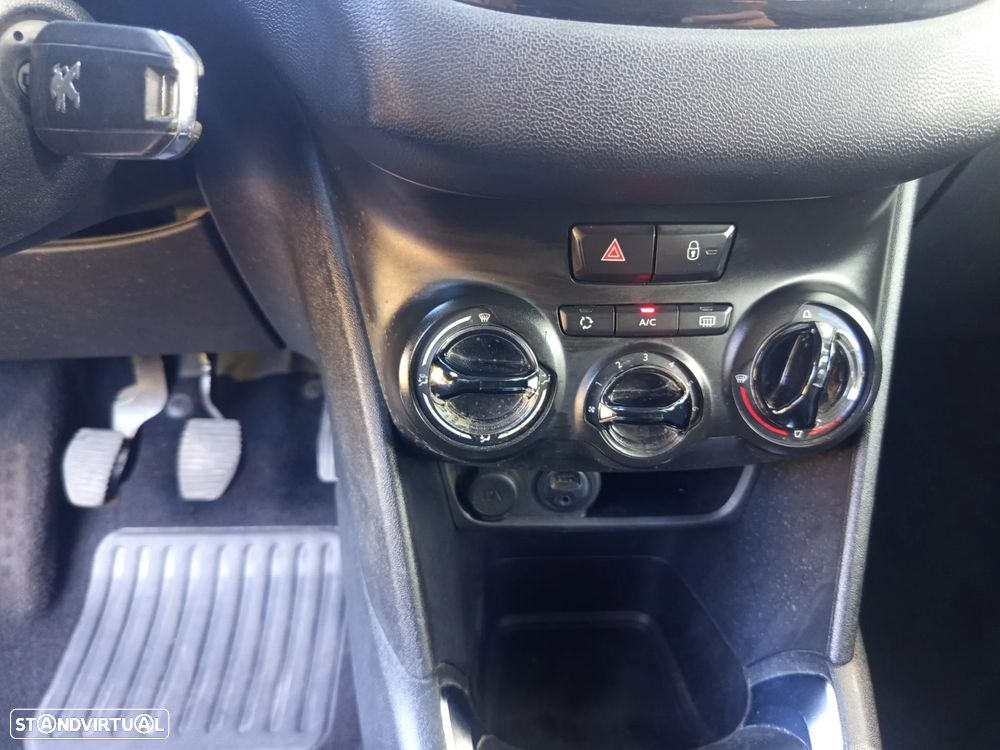 Peugeot 208 1.4 VTi Active - 15