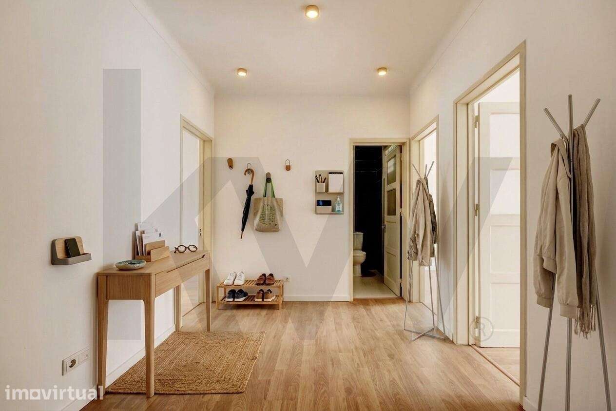 Apartamento T4 totalmente remodelado  localizado no prestigiado Bairro - Grande imagem: 2/49