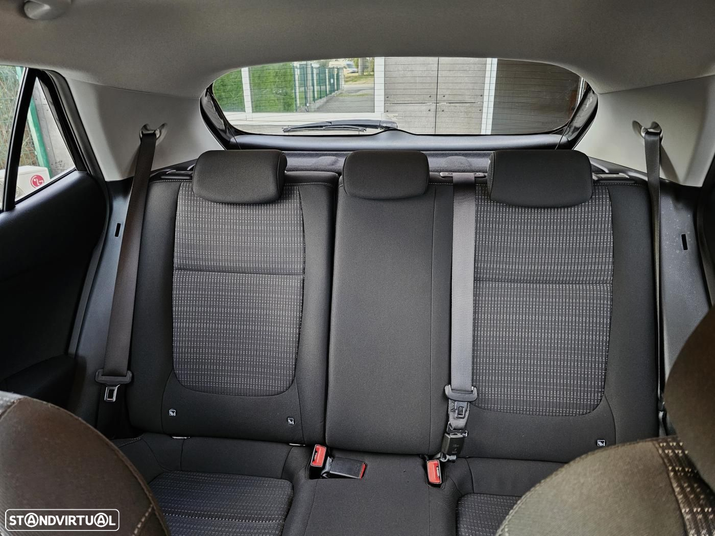 Kia Stonic 1.6 CRDi Drive - 24