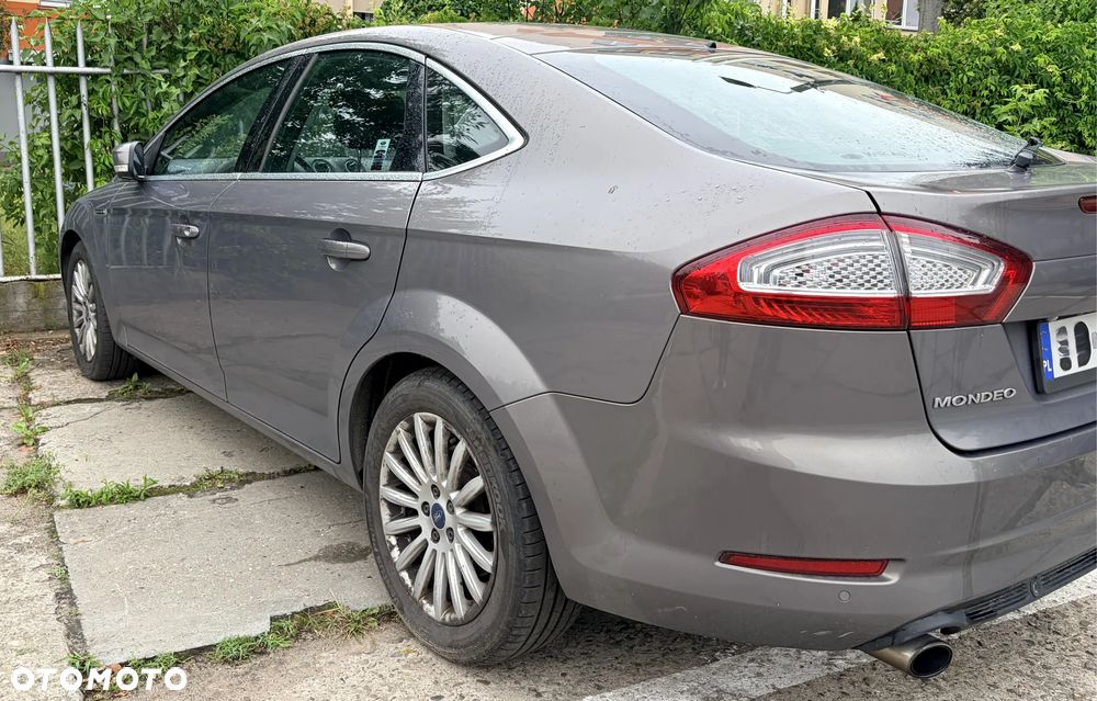 Ford Mondeo 2.0 EcoBoost Titanium - 2