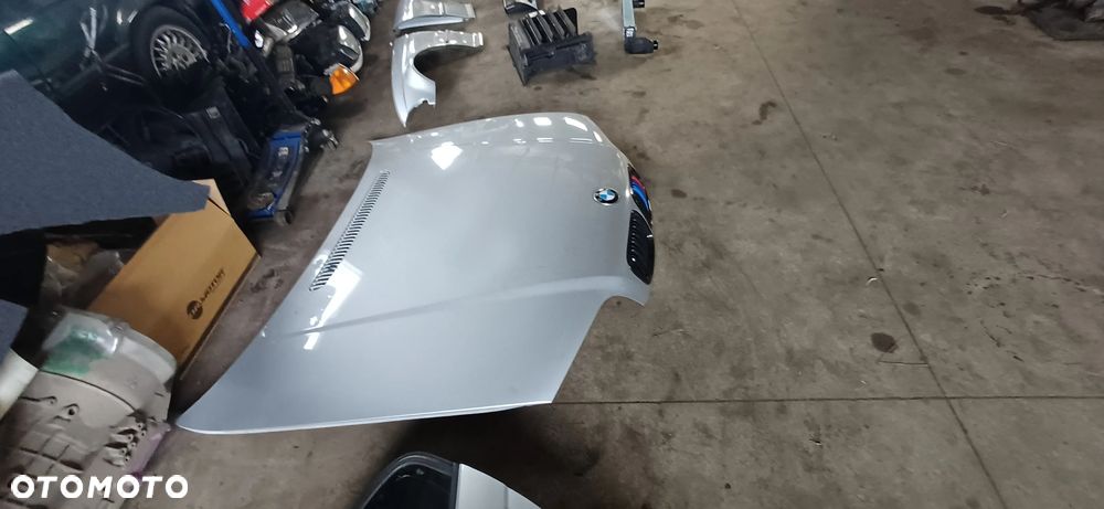 BMW e46 SEDAN TITANSILBER MASKA przedlift - 9