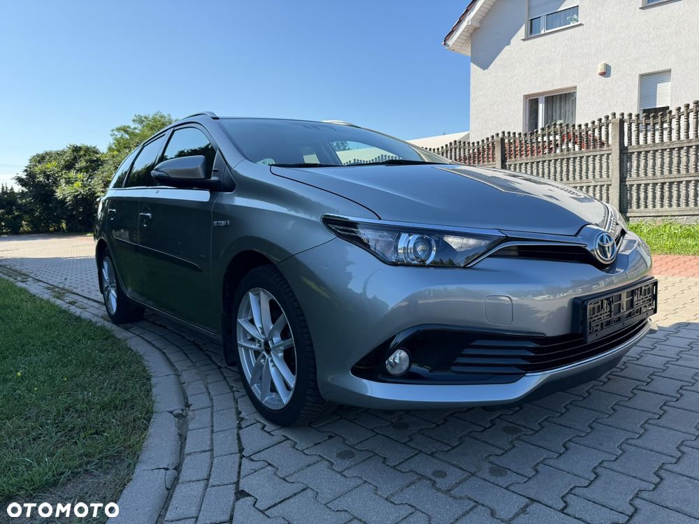 Toyota Auris 1.8 HSD Luna - 36