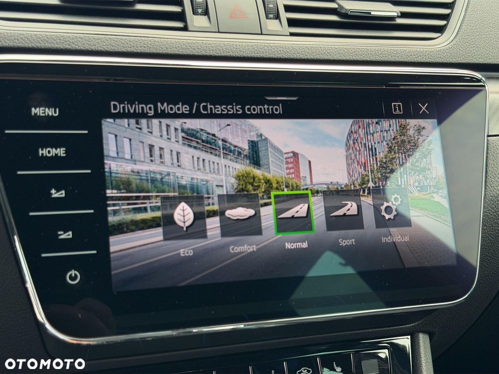 Skoda Superb 2.0 TDI SCR 4x4 Sportline DSG - 30