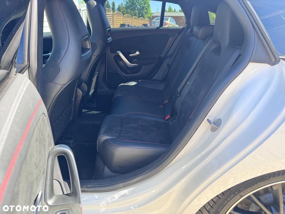 Mercedes-Benz CLA 250 AMG Line 7G-DCT - 15
