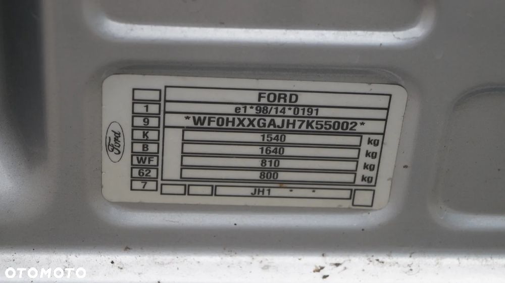 Ford Fiesta 1.3 Futura - 10