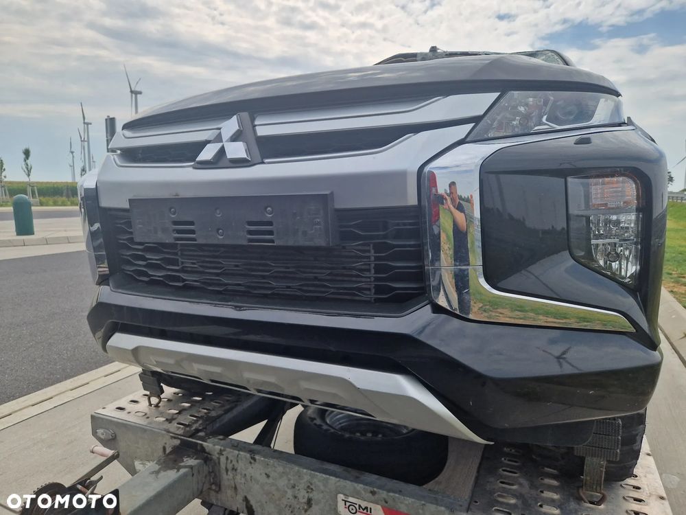Mitsubishi L200 - 2