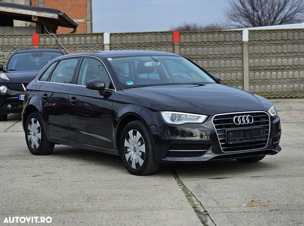 Audi A3 Sportback - 2