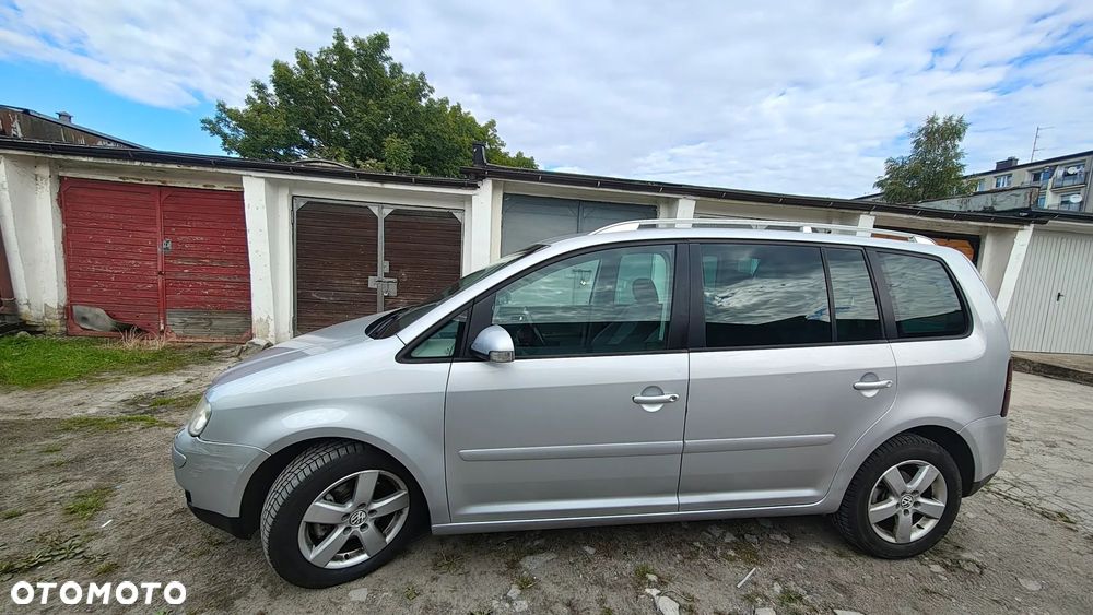 Volkswagen Touran 2.0 TDI Highline DSG - 7