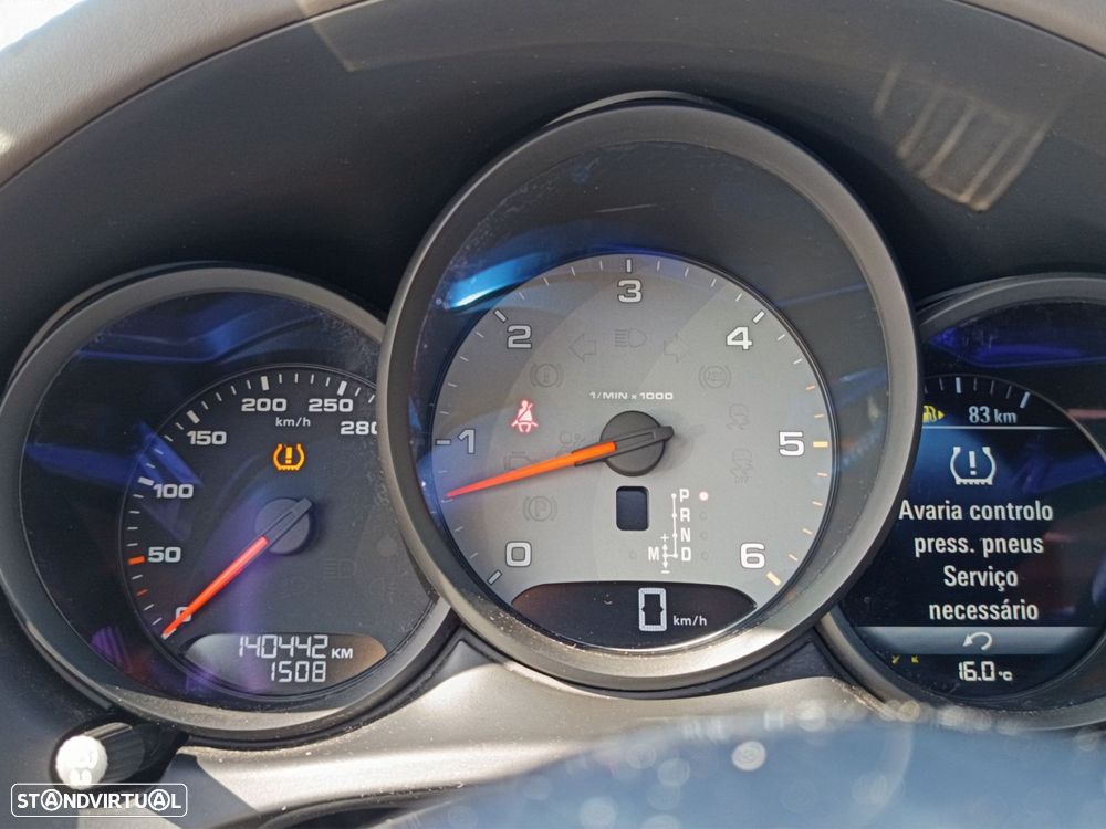 Porsche Macan S - 22