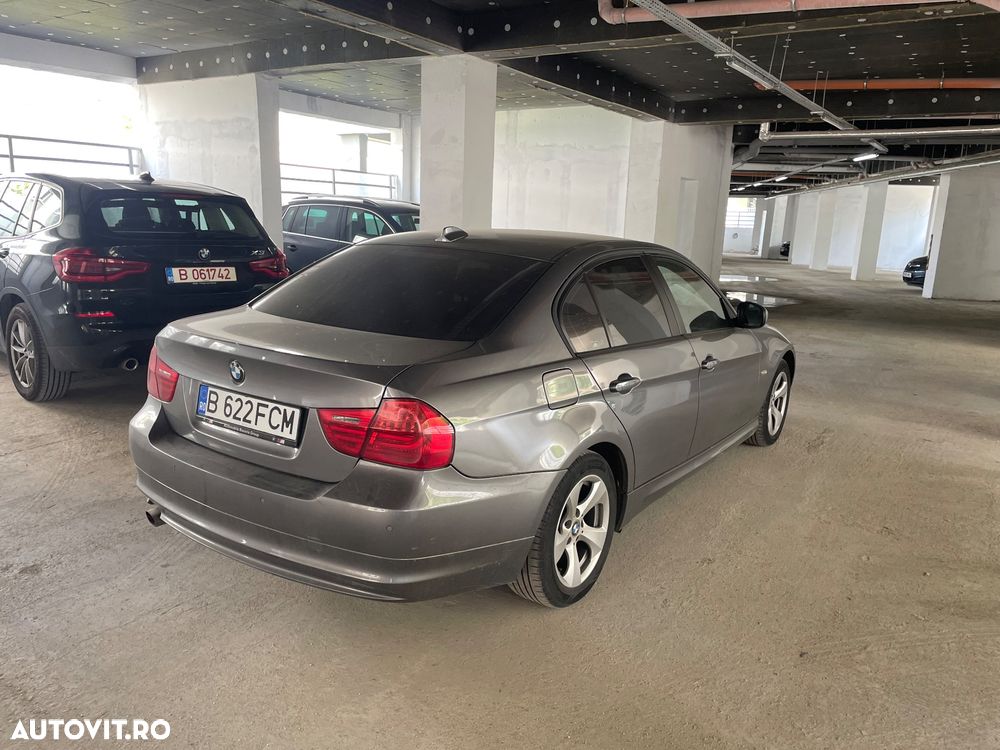 BMW Seria 3 318d - 4