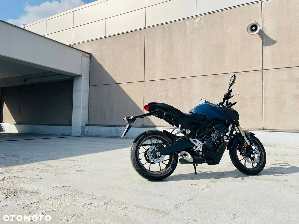 Honda CB - 4