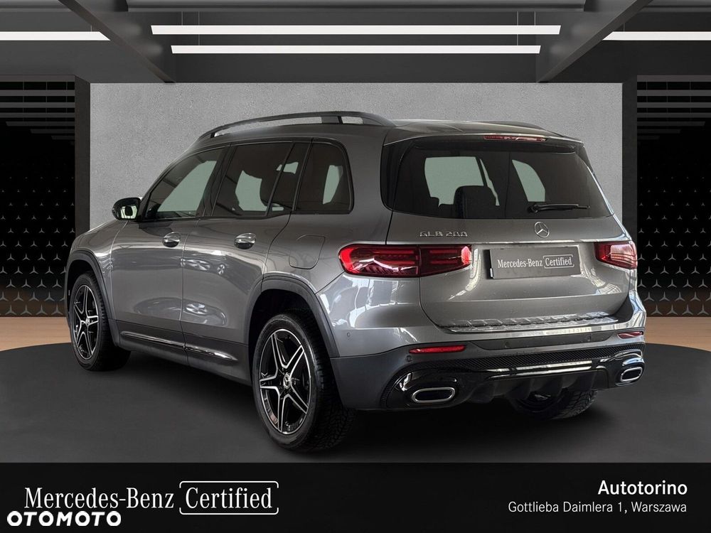 Mercedes-Benz GLB - 4