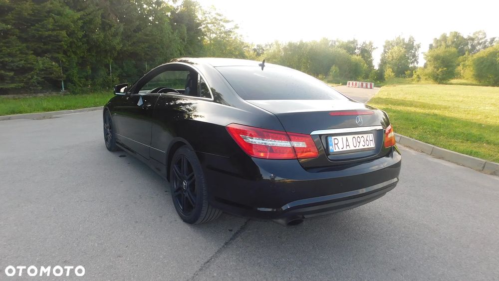 Mercedes-Benz Klasa E - 15