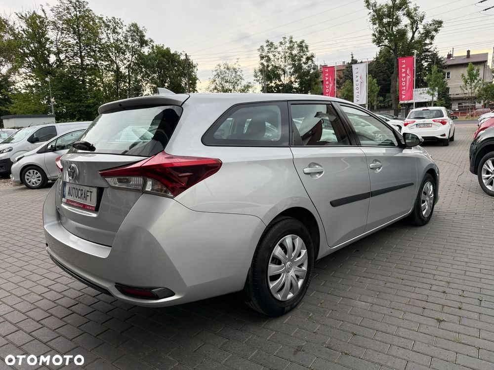 Toyota Auris 1.33 VVT-i Active - 23