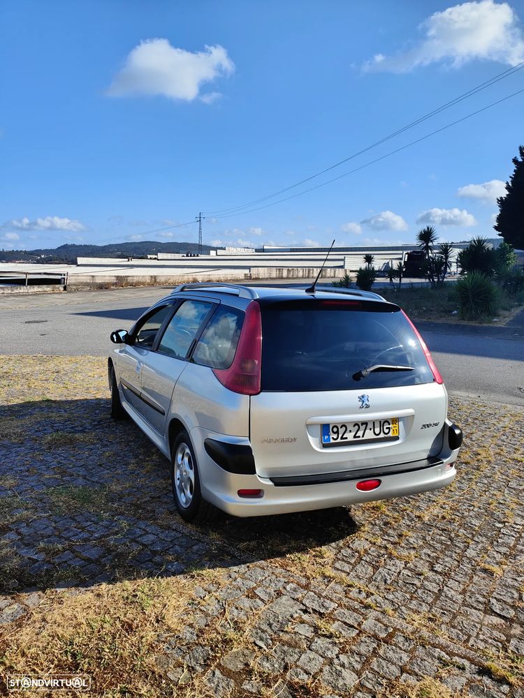 Peugeot 206 SW 1.4 - 8