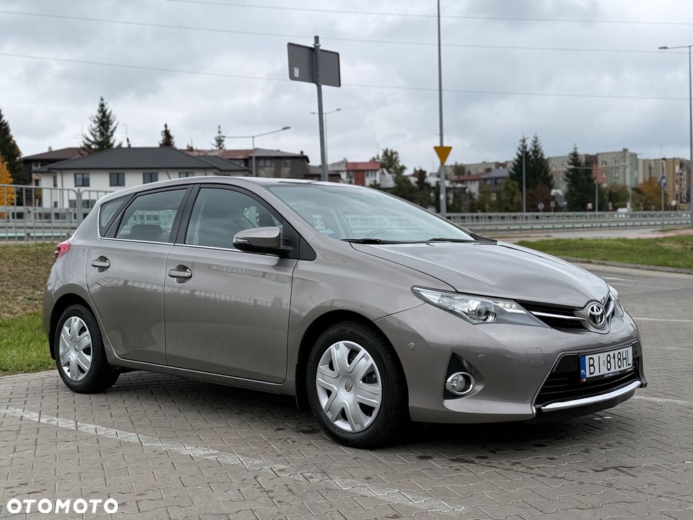 Toyota Auris 1.6 Prestige - 5