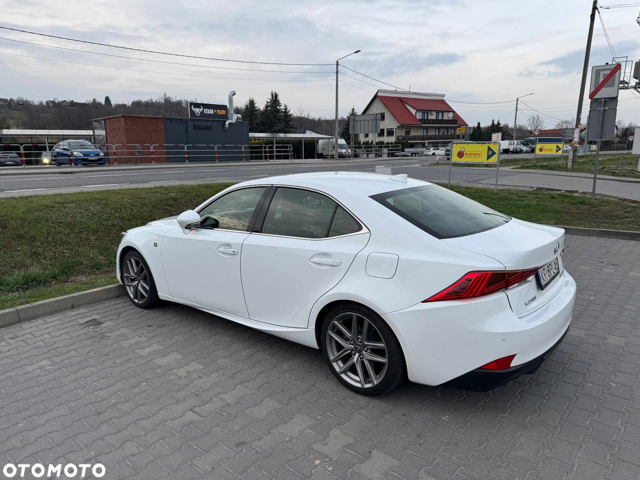 Lexus IS 200t / 300 F Sport - 3