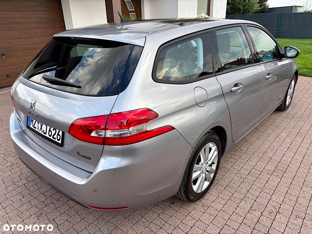 Peugeot 308 1.6 e-HDi Allure S&S - 17