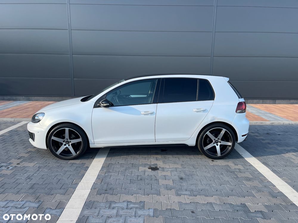Volkswagen Golf - 10