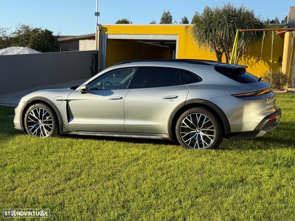 Porsche Taycan Cross Turismo Sport Black Edition - 3