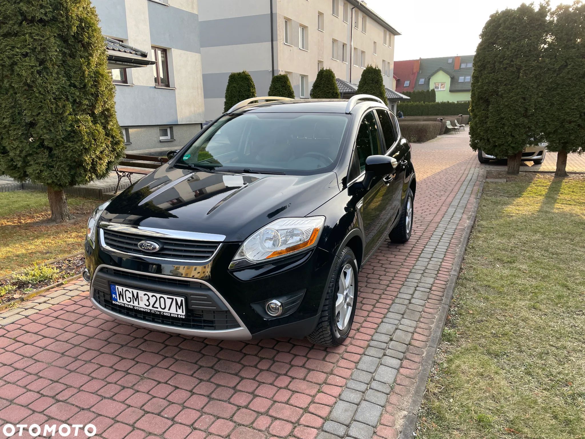 Ford Kuga 2.0 TDCi 2x4 Trend - 1
