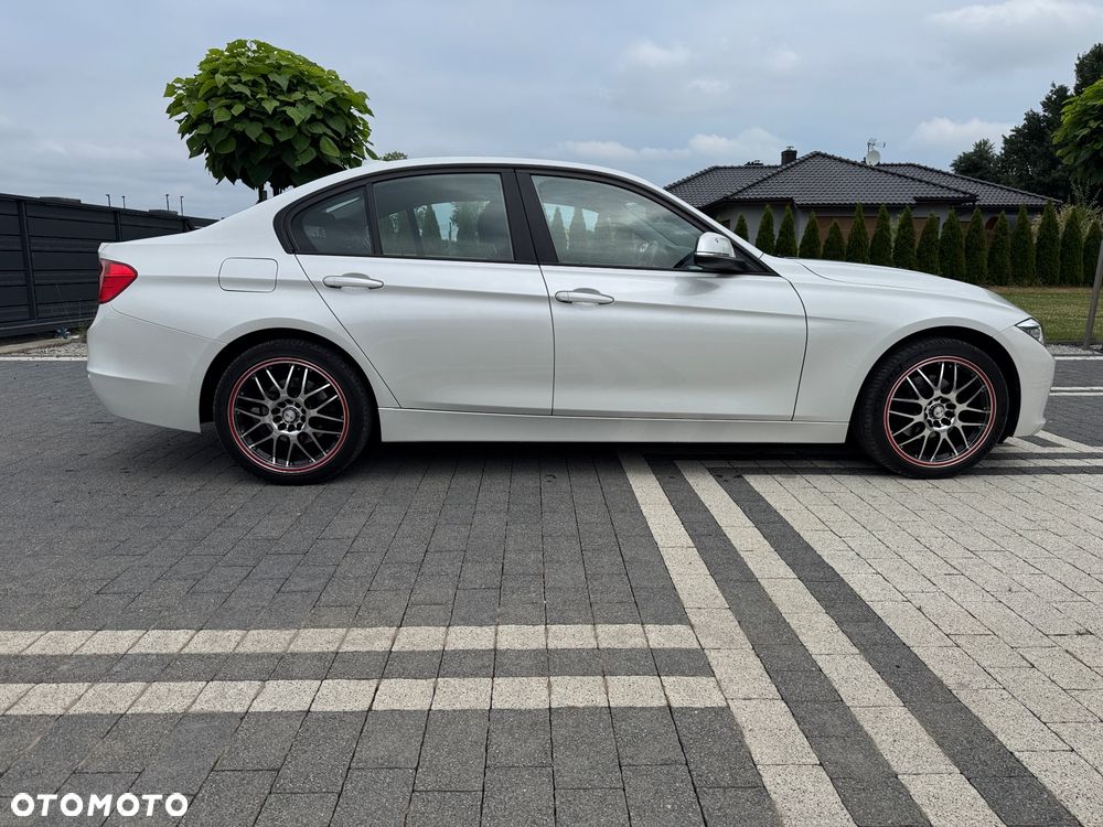 BMW Seria 3 316d Advantage - 11