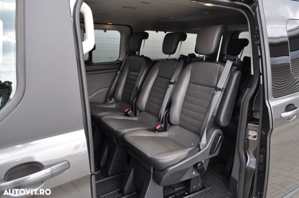 Ford Tourneo Custom Bus 320 2.0 EcoBlue 130 CP L2H1 Titanium Aut. - 17