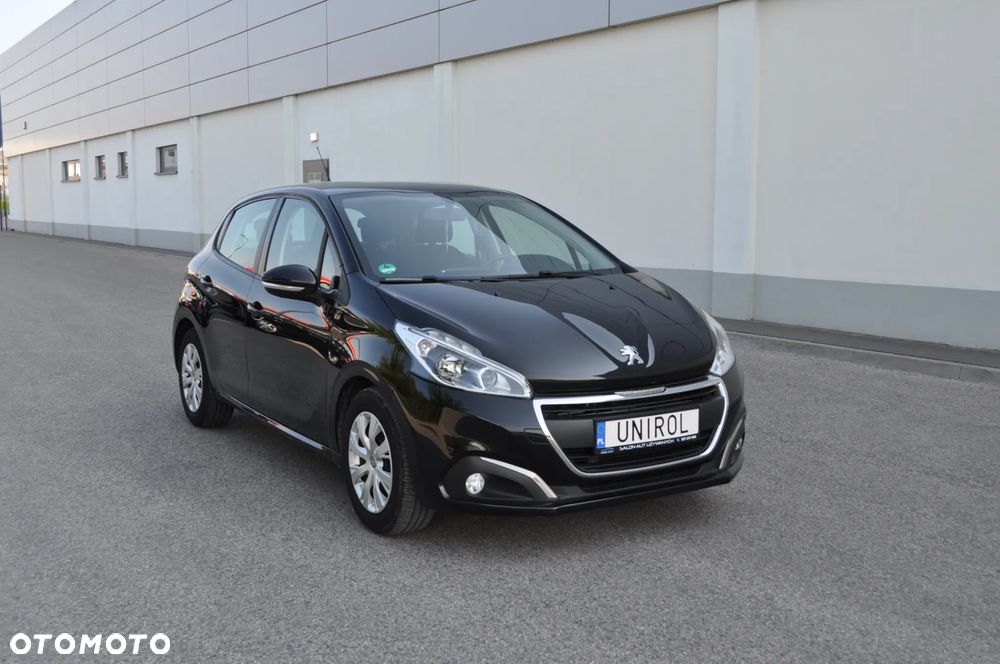 Peugeot 208 - 5