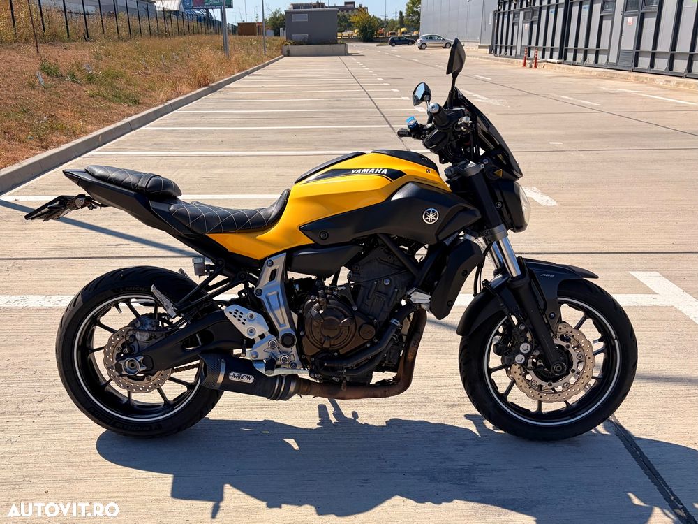 Yamaha MT-07 - 2