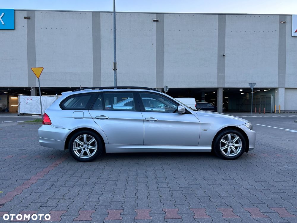 BMW Seria 3 318i Edition Exclusive - 5