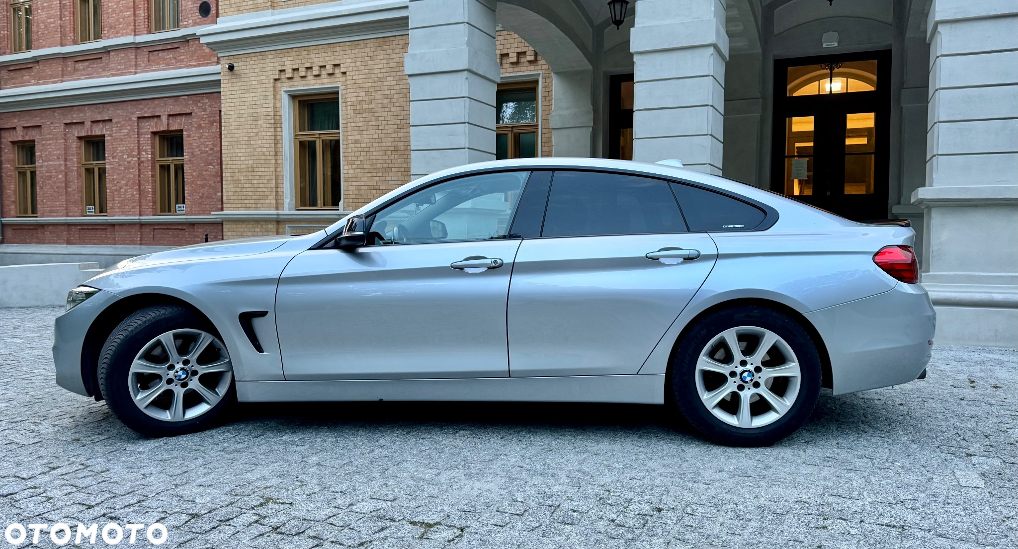BMW Seria 4 420i Gran Coupe - 17
