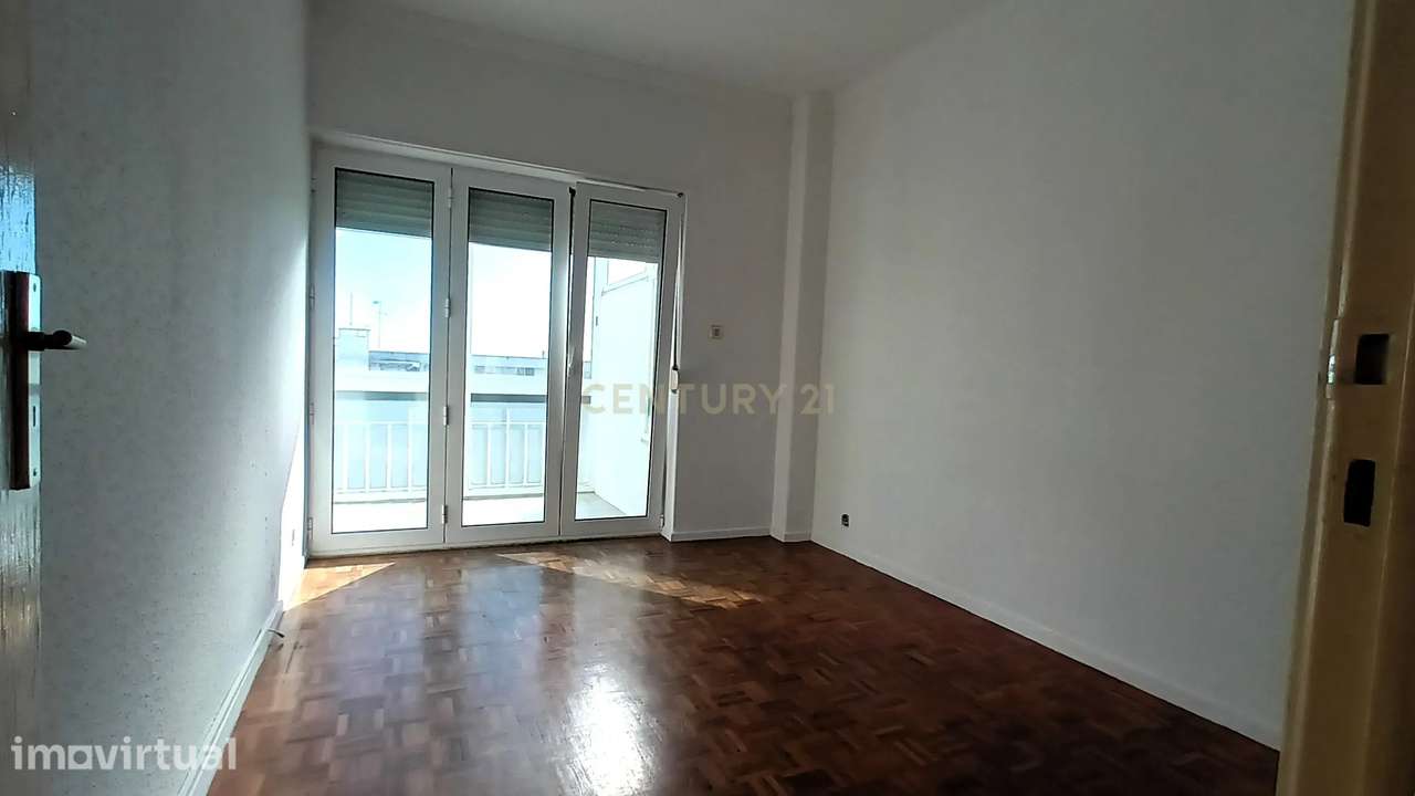 Apartamento de 3 assoalhadas em Oeiras para arrendamento - Grande imagem: 2/41