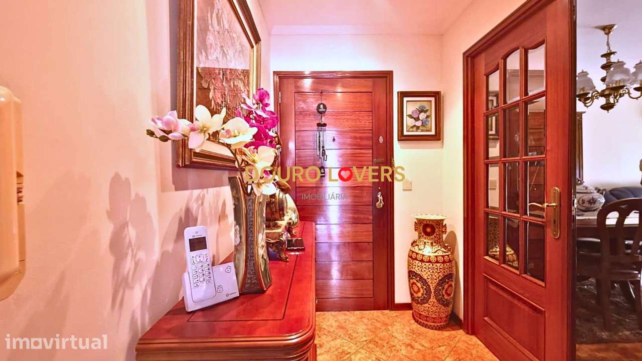 Apartamento T2 em Rio Tinto – Excelente Estado, com Garagem - Grande imagem: 2/36