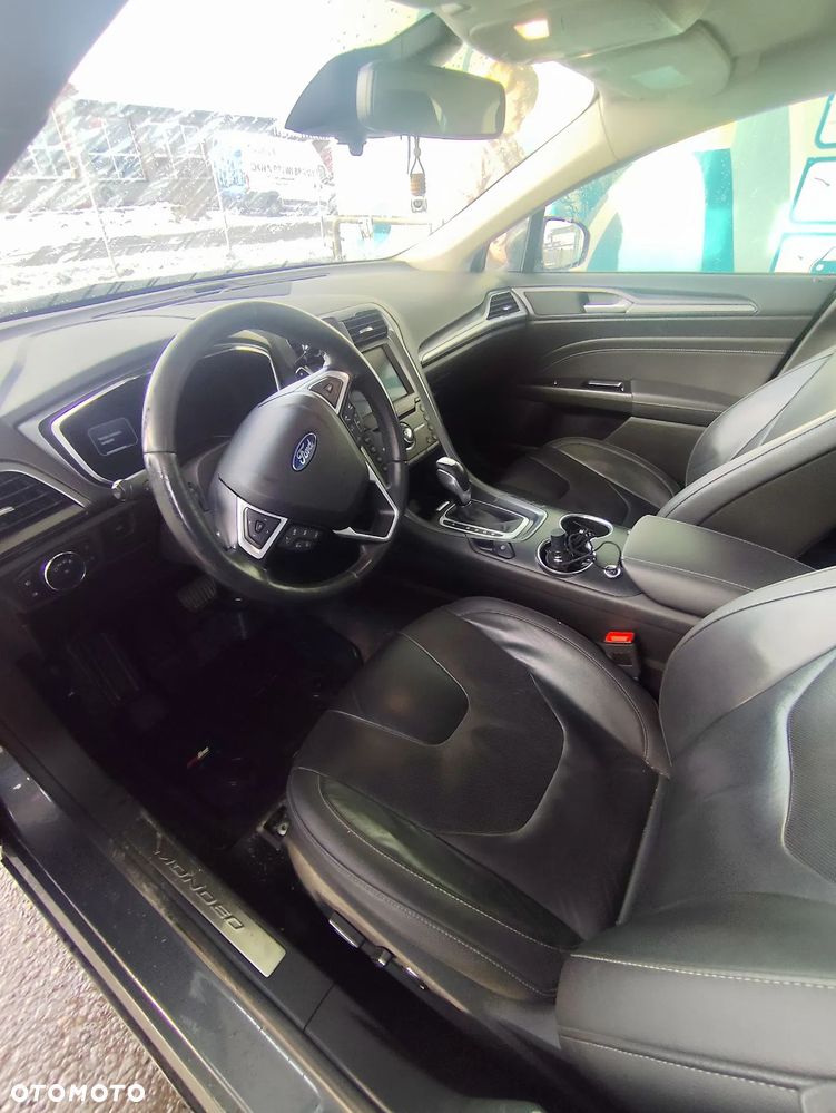 Ford Mondeo ver-2-0-tdci-start--stopp-powershift--aut-st--line - 2