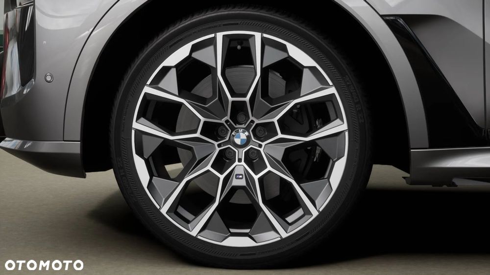 BMW X7 - 7