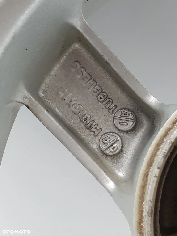 FELGA TYL KOLO  OPONA 120/70-12  PEUGEOT E-VIVACITY - 20