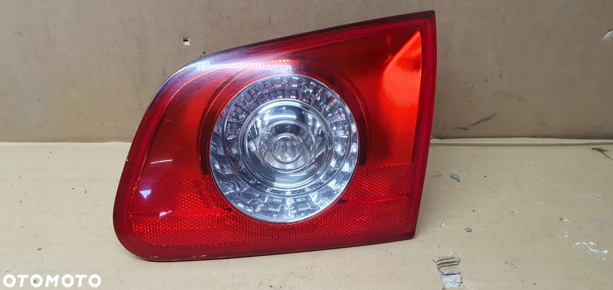 Lampa prawy tył tylna prawy w klapę VW Passat B6 Kombi 3C9945094 - 1