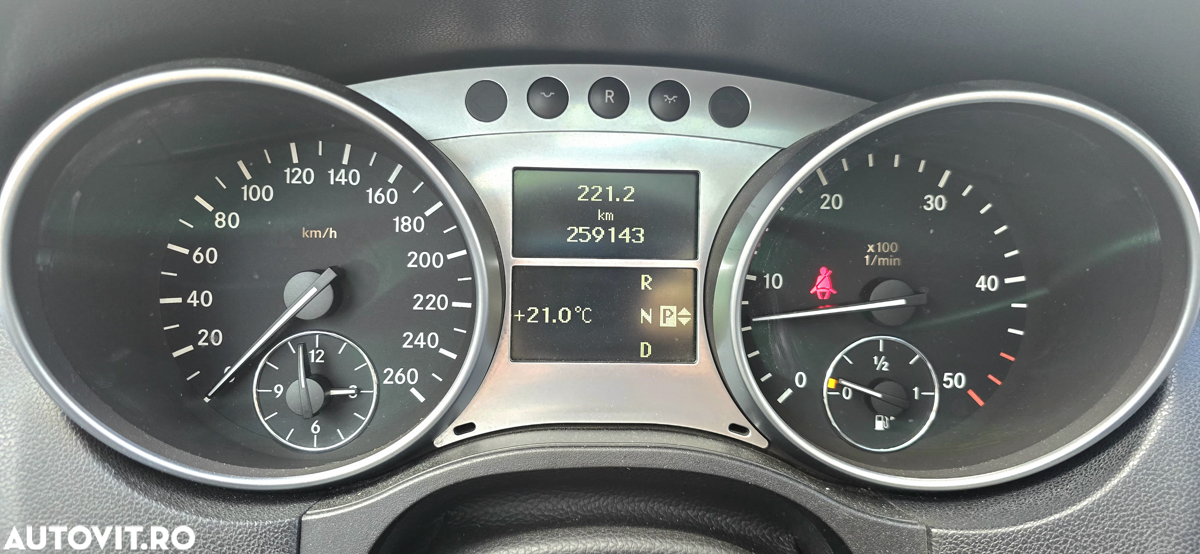 Mercedes-Benz ML - 12