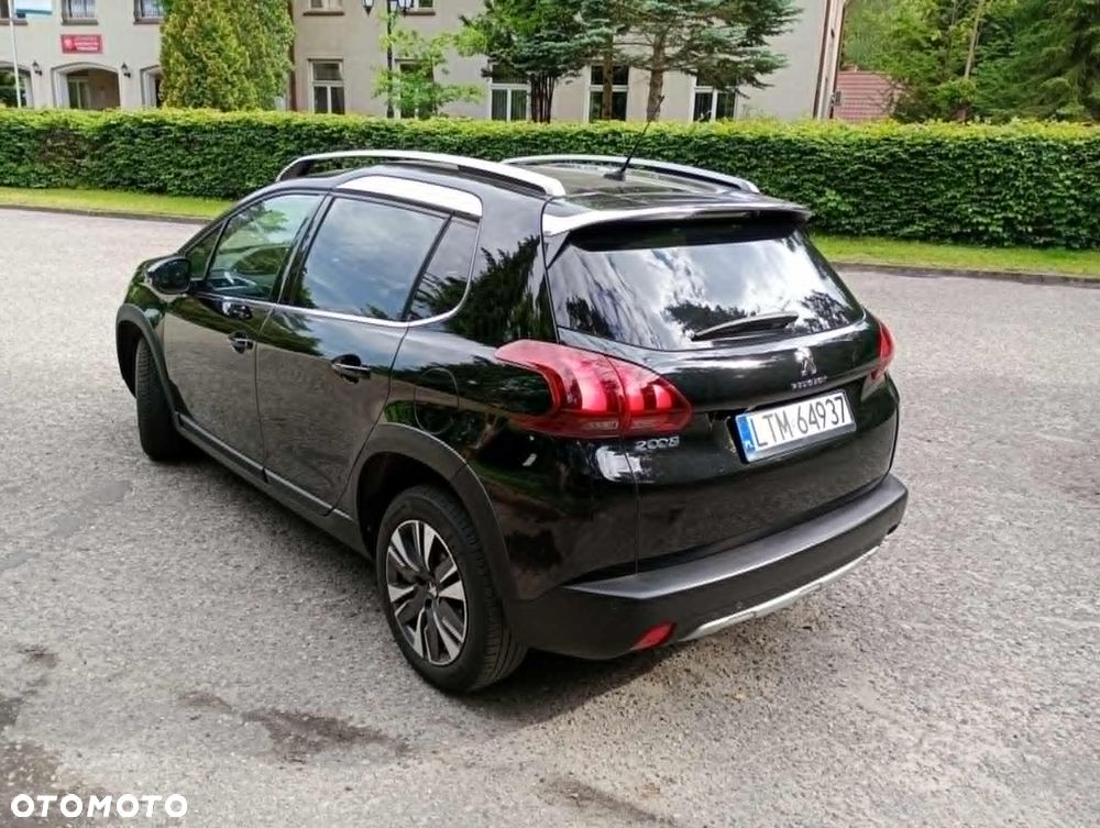 Peugeot 2008 BlueHDi 100 Allure - 4