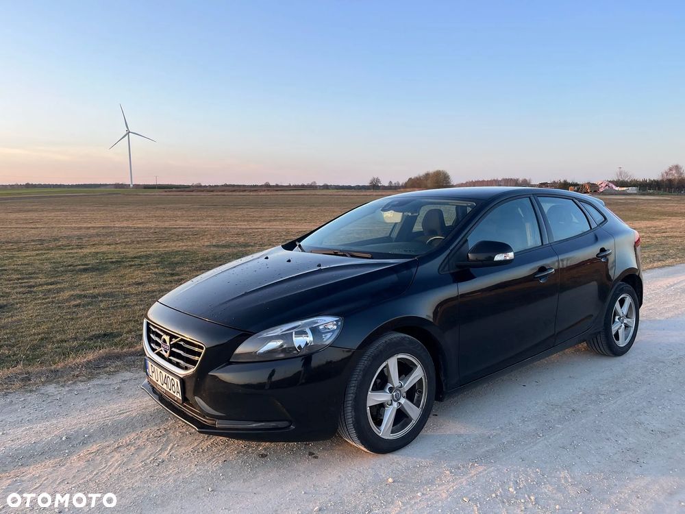 Volvo V40 - 23
