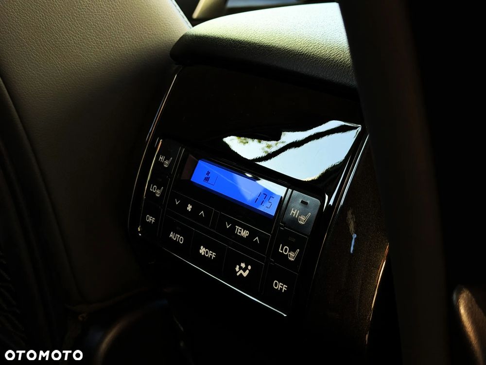 Toyota Land Cruiser LC 2.8 D-4D Executive - 26