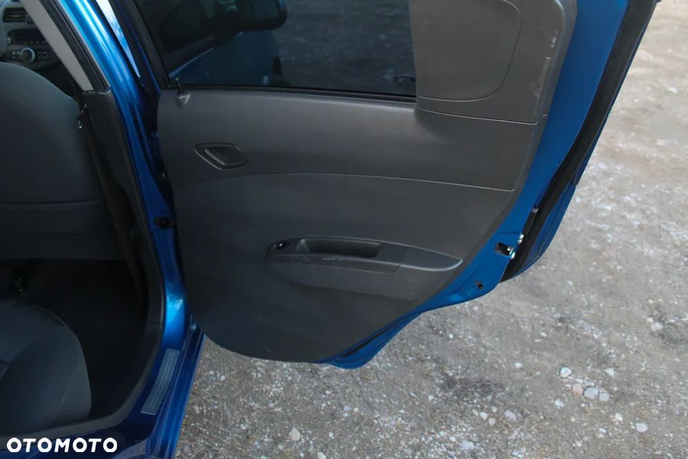 Chevrolet Spark 1.2 LT - 19